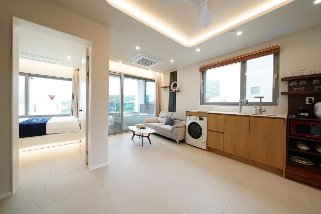 Posezení v ubytování Gyeongju Poolvilla Runtoyou