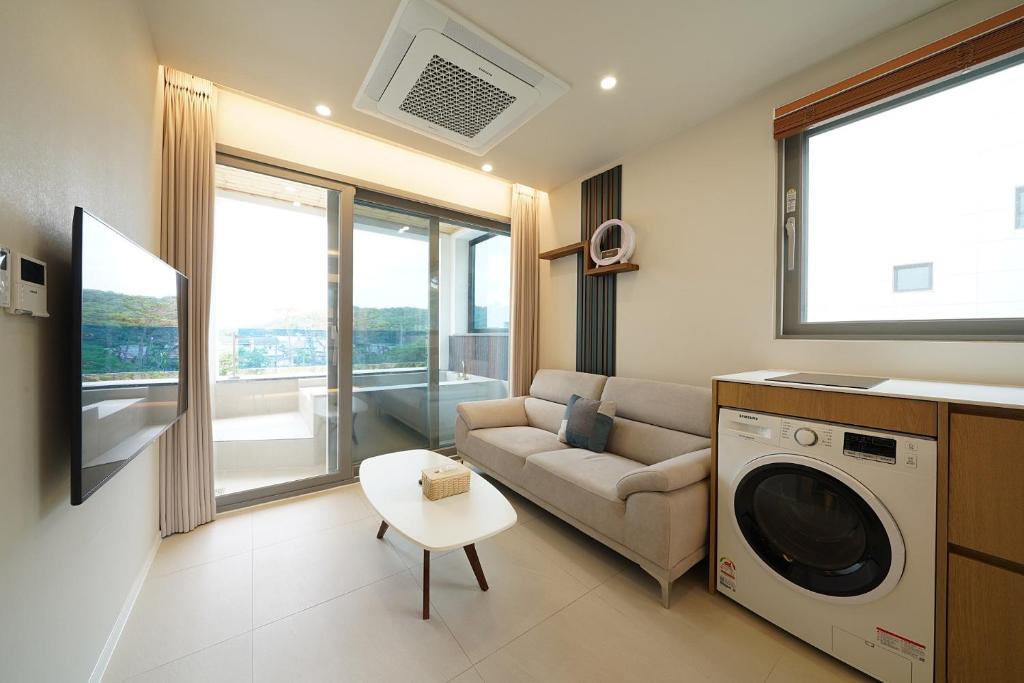 Posezení v ubytování Gyeongju Poolvilla Runtoyou