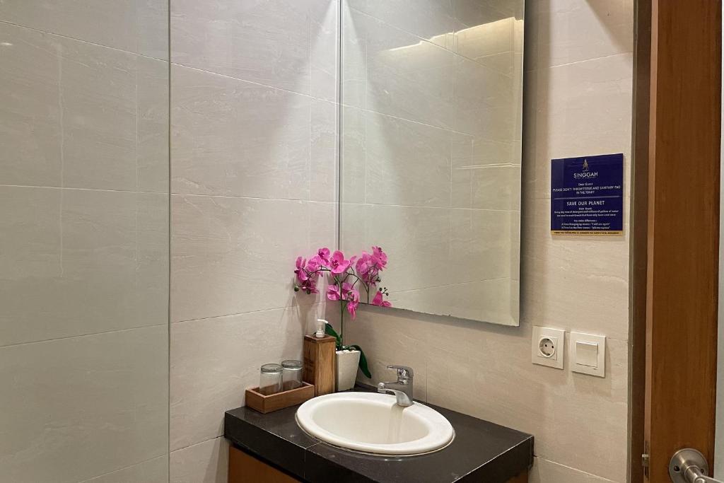 Koupelna v ubytování Singgah Hotel Seminyak