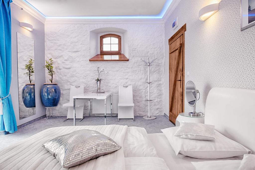 Żabi Dwór - HOTEL - RESTAURACJA - SPA - Habitación Doble Superior