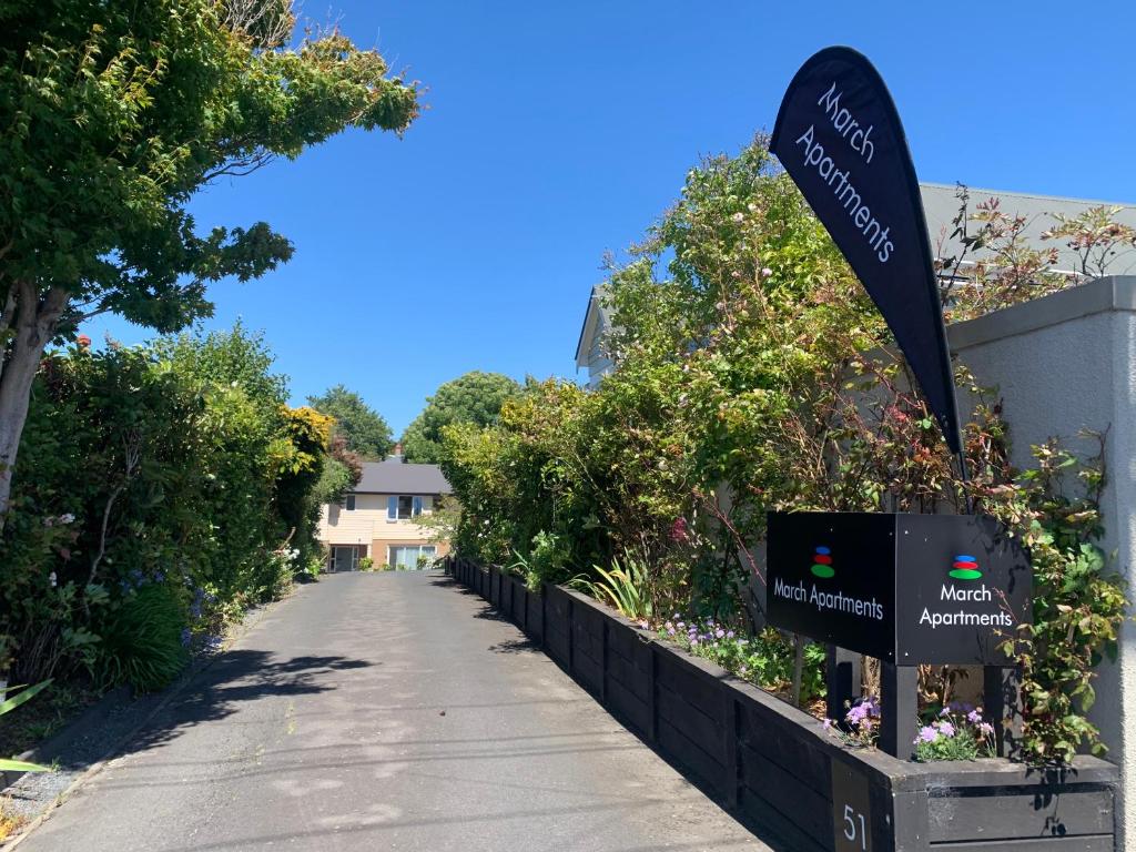 March Apartments - Resim 7