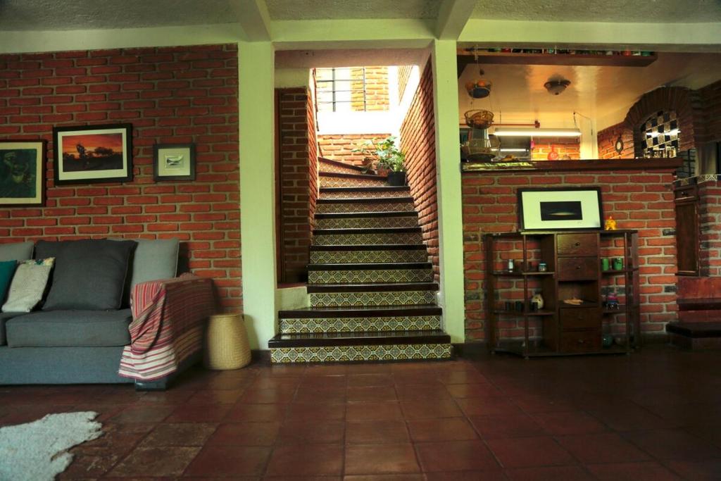 Posezení v ubytování Cabin in the forest of CDMX