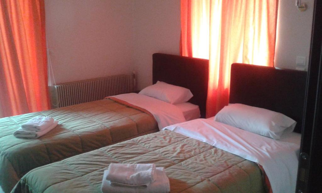 Gallery image of Hotel Ballas in Agria