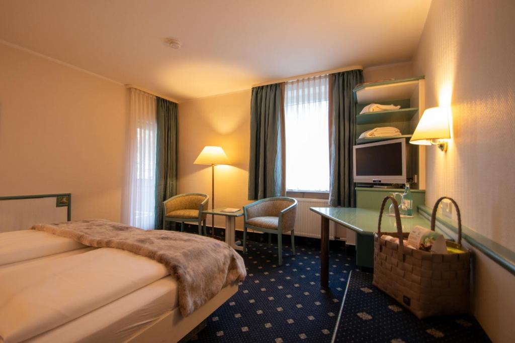 PANORAMA Hotel Heimbuchenthal - Double Room With Mountain View