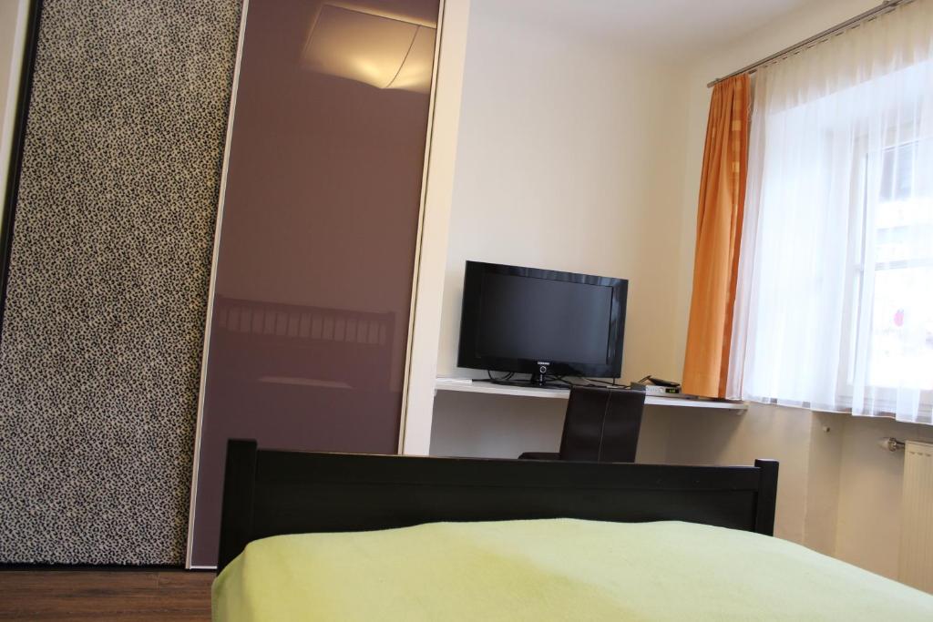 Hotel Restaurant Schweizerhaus - Resim 5