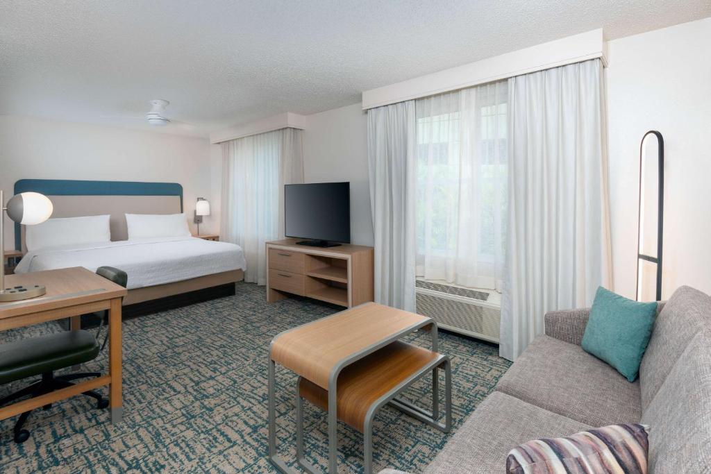 Homewood Suites by Hilton Tampa Airport - Westshore photo