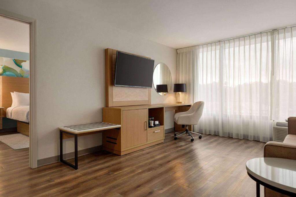 Wyndham Garden Atlanta Airport - Junior King Suite - Non-fumeur