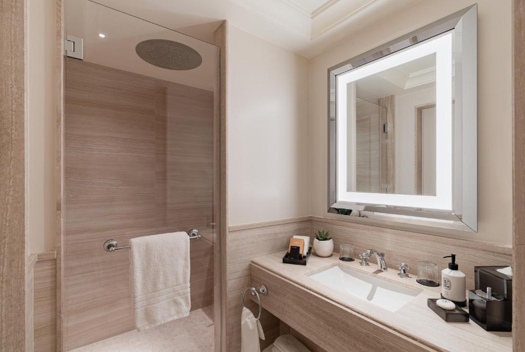 Four Seasons Hotel des Bergues Geneva - Resim 8