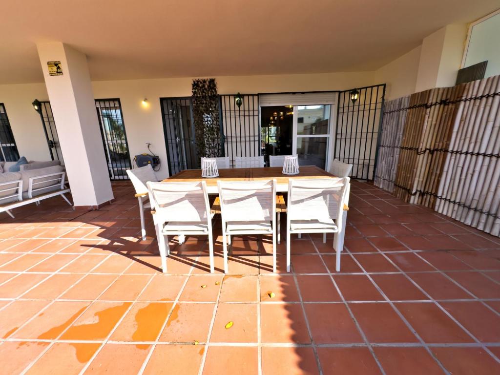 Balkón alebo terasa v ubytovaní Apartamento Bajo con terraza en Lorcrimar V