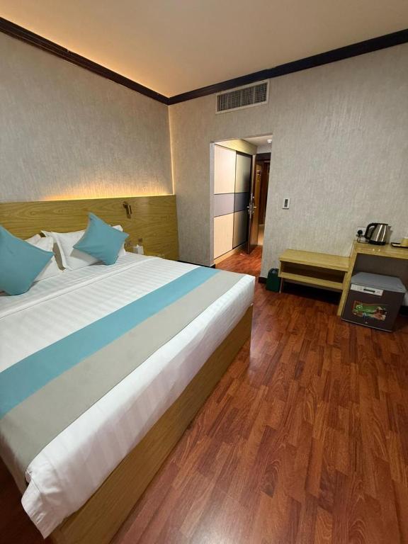 Strand Hotel - Resim 13