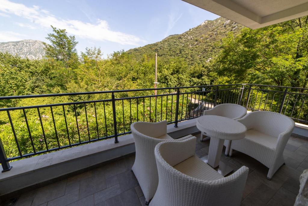 Green Bay Apartments Morinj - 17