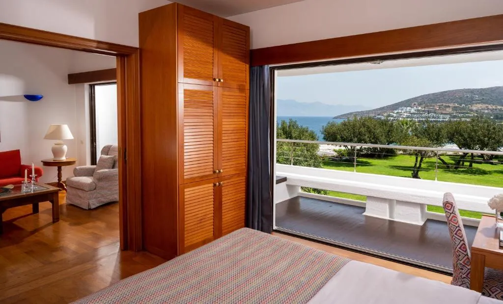 Family Hotel Suite Sea View (Two Bedrooms)