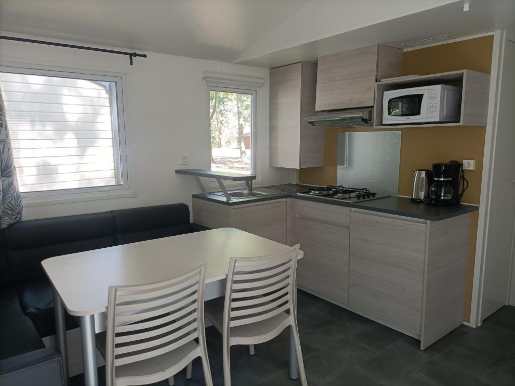 Camping de la Croix d'Arles - Casa Móvil