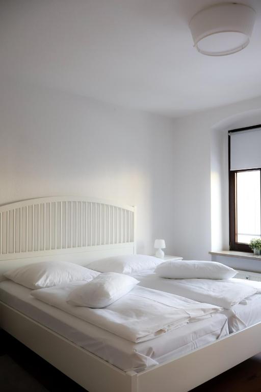 alexxanders Apartments & Studios - 18