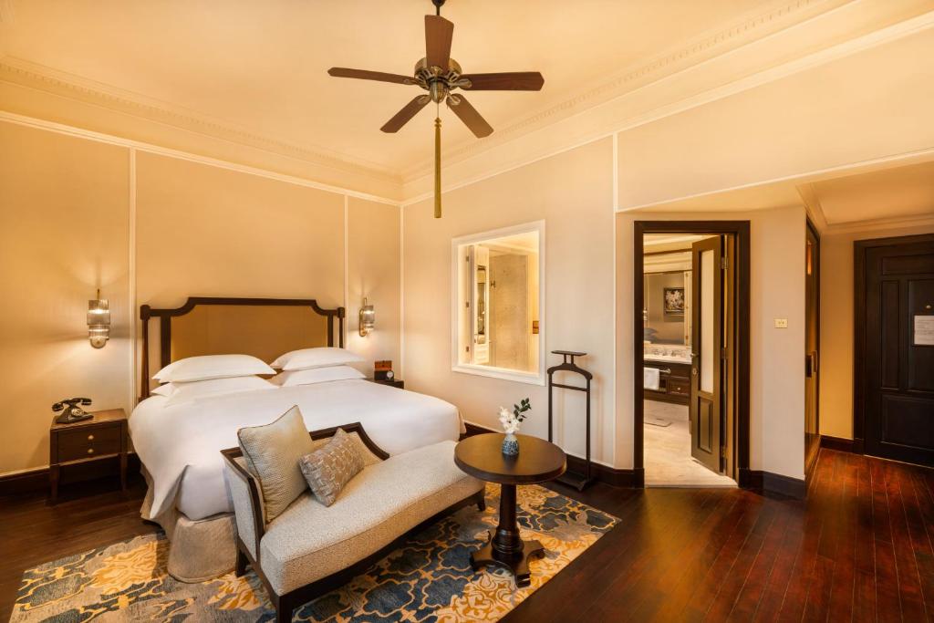 Phòng Heritage Wing Grand Luxury Có Giường Cỡ King - Các Quyền Lợi Và Đặc Quyền Tại Metropole