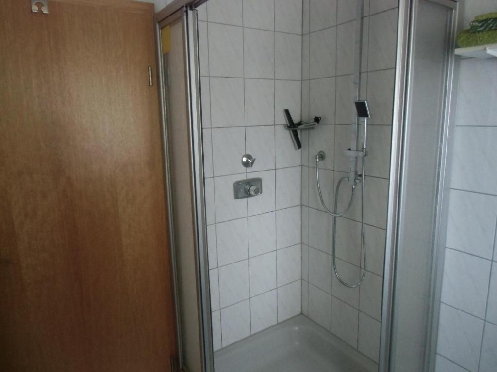 Ein Badezimmer in der Unterkunft Busche RE03