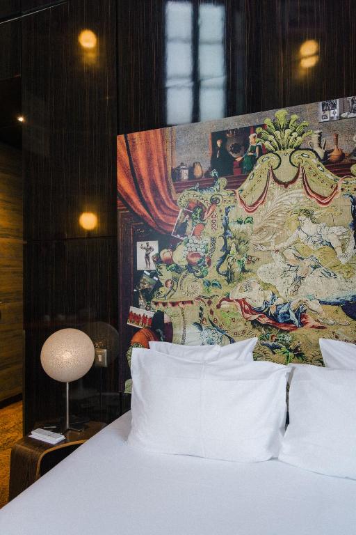 Hôtel du Petit Moulin, Haute Couture hotel by Lacroix - 13