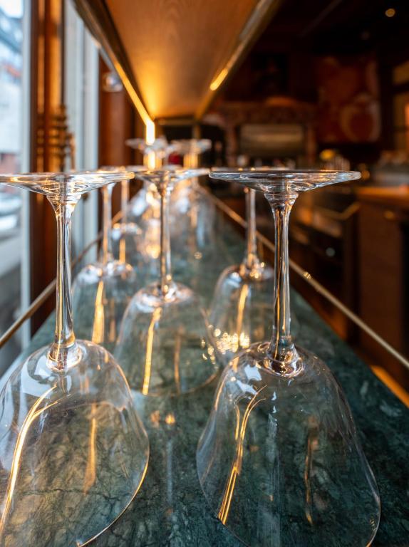 CENTRAL Hôtel Lille Centre - Resim 19