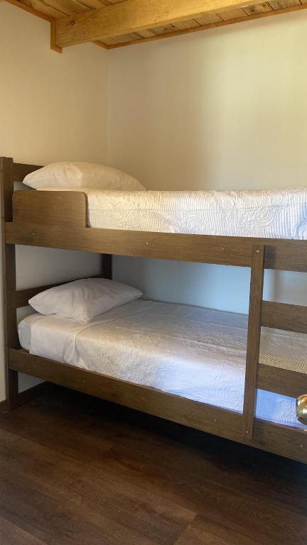 Palanda nebo palandy na pokoji v ubytování El Encanto de Antilhue