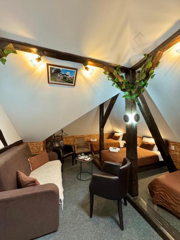 Setusvæði á Pirocanac Rooms & Restaurant "Breakfast-Lunch-Dinner"