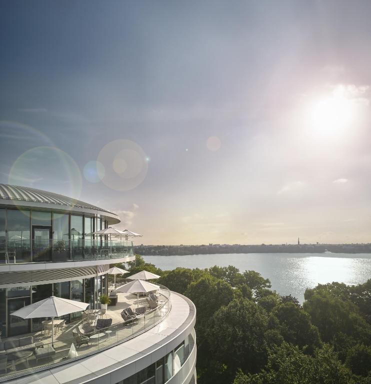 The Fontenay Hamburg - Resim 12