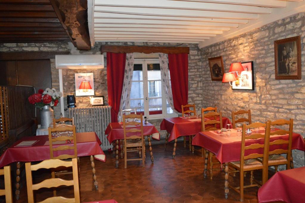 Restaurace v ubytování Le Relais du Morvan