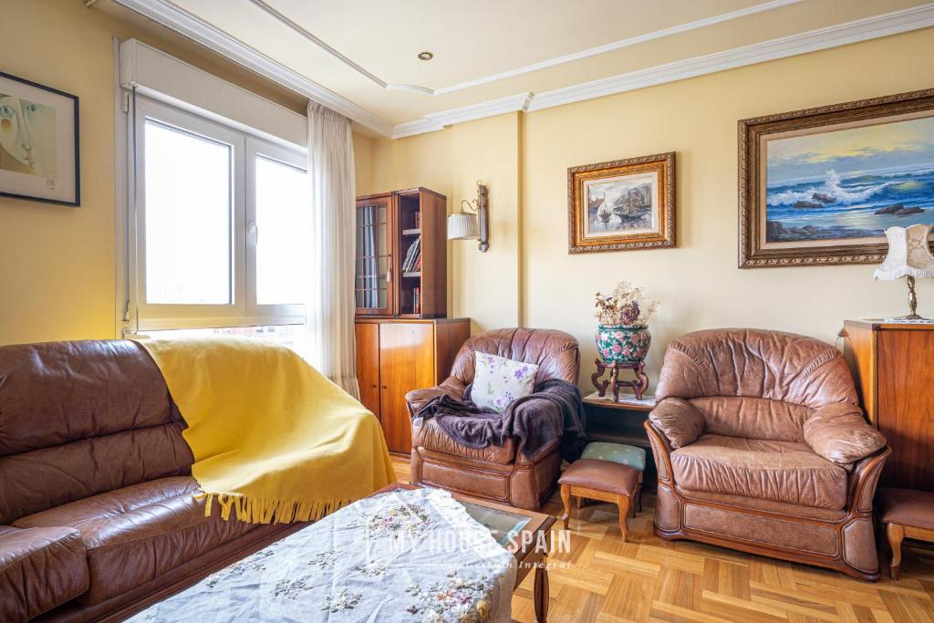 Posezení v ubytování MyHouseSpain - Amplio apartamento con vistas en pleno centro