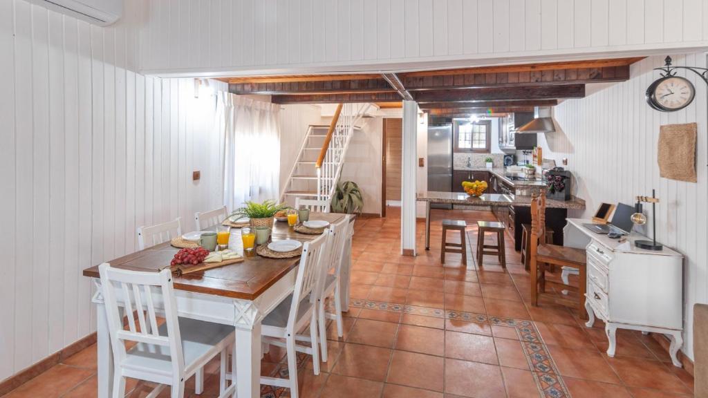 Kuchyň nebo kuchyňský kout v ubytování Villa Jimena Nerja by Ruralidays