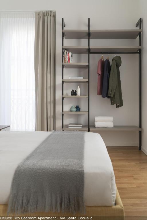 Brera Apartments in San Babila - Deluxe Two-Bedroom Apartment - Via Santa Cecilia 2