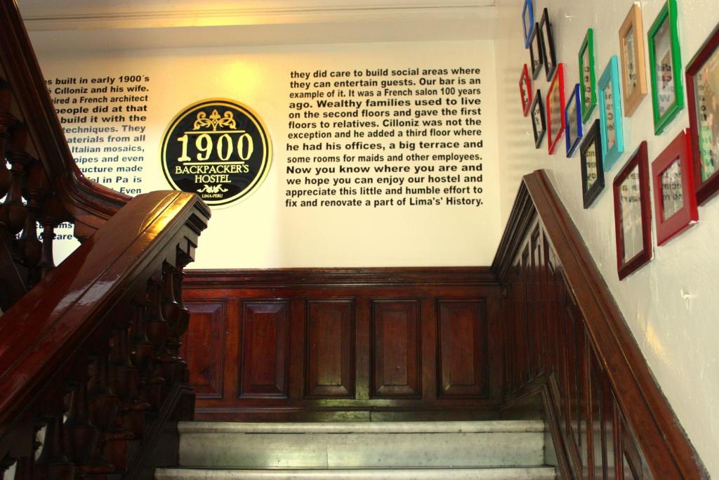 Certifikát, hodnocení, plakát nebo jiný dokument vystavený v ubytování 1900 Backpacker's Hostel