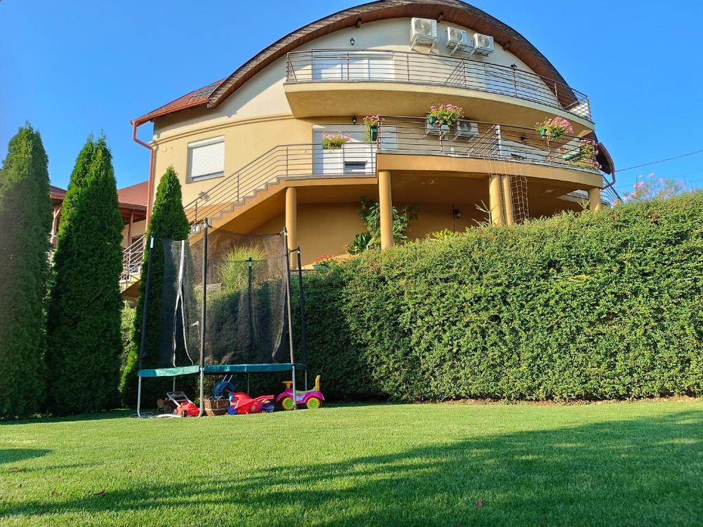 Zahrada ubytování Kökény Apartman Bogács