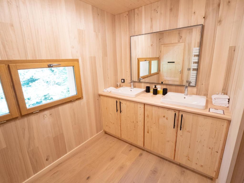 Koupelna v ubytování Les Lodges Du Reynou