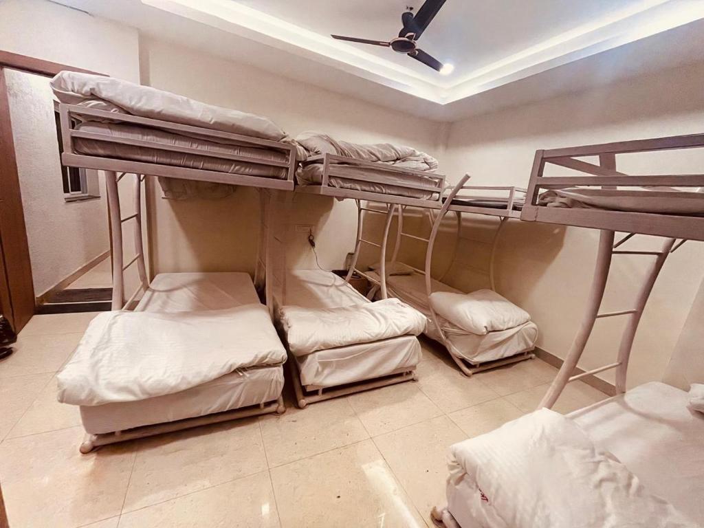 Hotel Siddhi Shreeにあるベッド