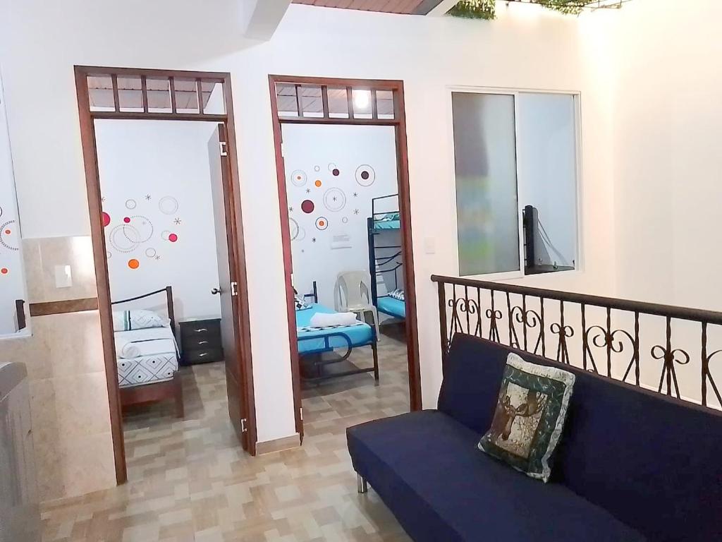 Posezení v ubytování CÓMODO APARTAMENTO CENTRAL EN BARRIO SEMI RURAl
