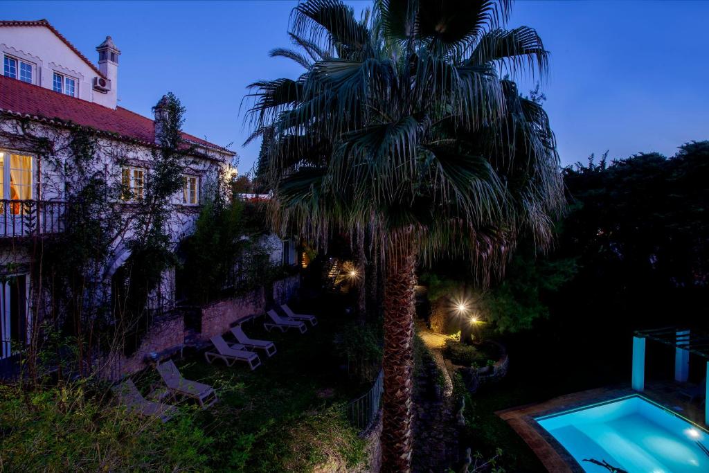 A piscina localizada em Casa Vela Boutique House ou nos arredores