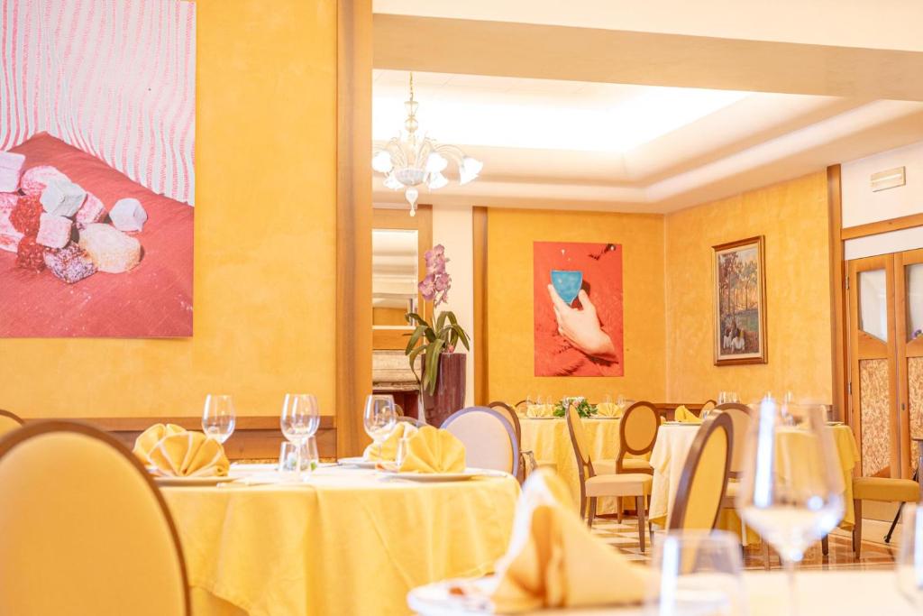 Część wypoczynkowa w obiekcie Hotel&Ristorante Miramonti Palazzo Storico