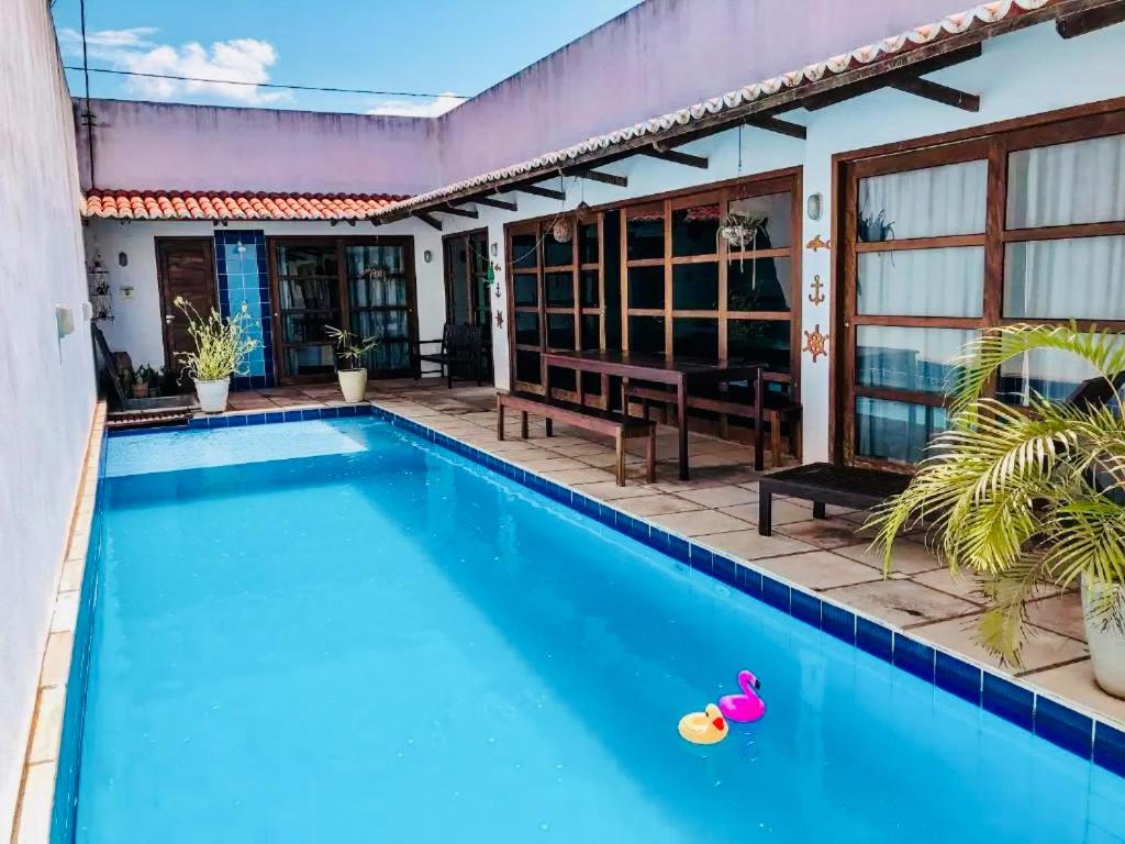 Swimmingpoolen hos eller tæt på Casa Aroma do Mar