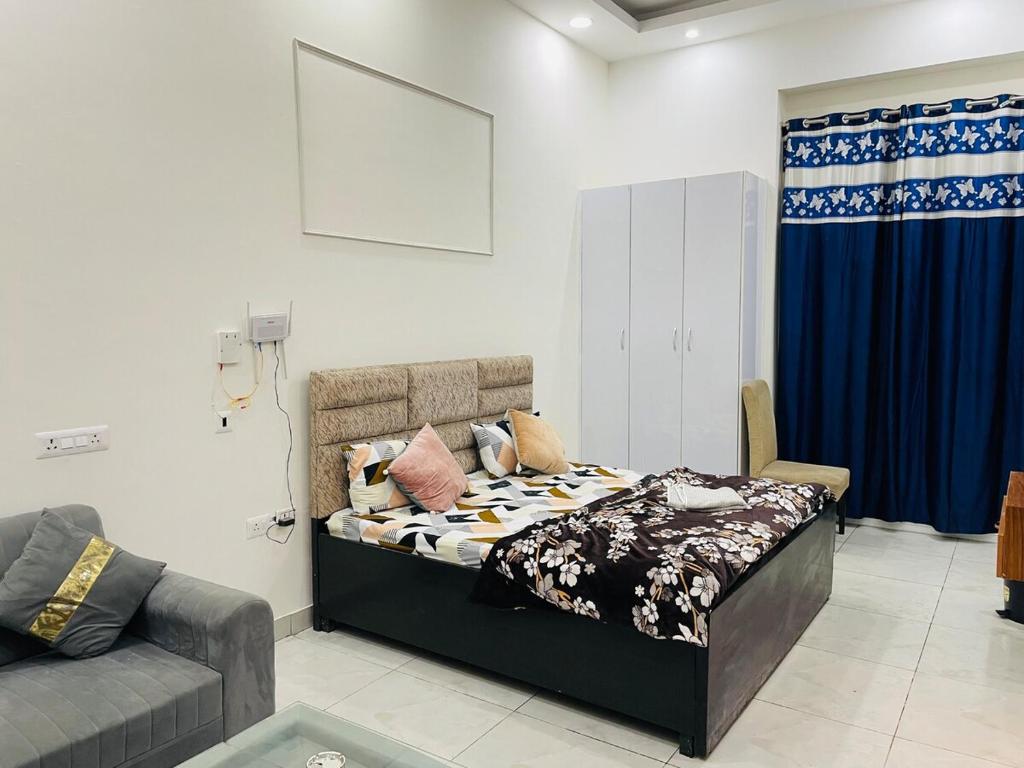 Gallery image of Praavi homes Luxurious studio in Noida