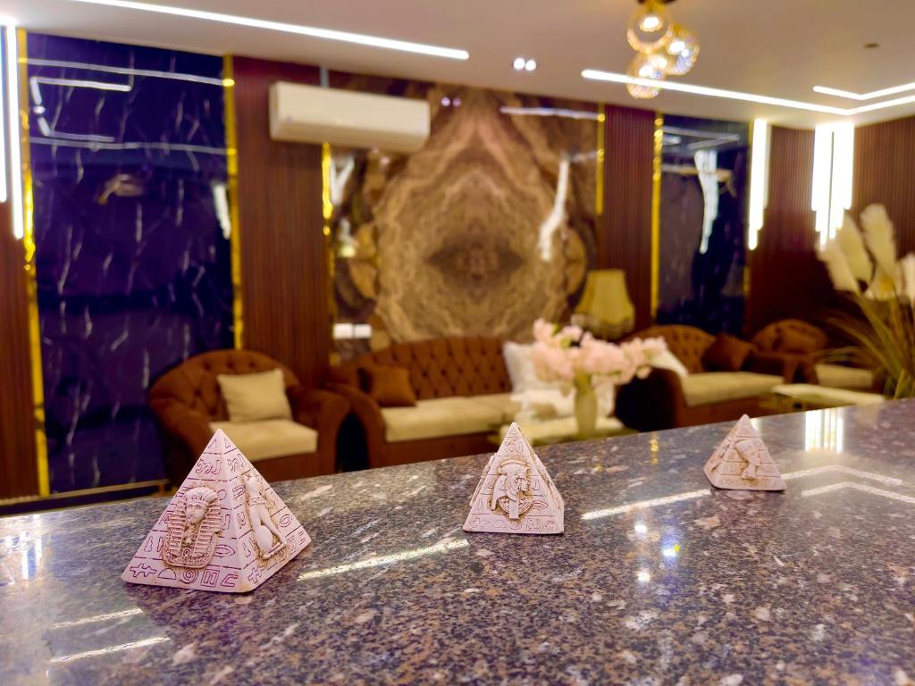 Posezení v ubytování NEMES Pyramids View INN