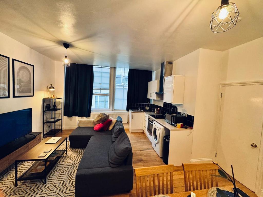 Kuchyň nebo kuchyňský kout v ubytování Cool Place Holborn