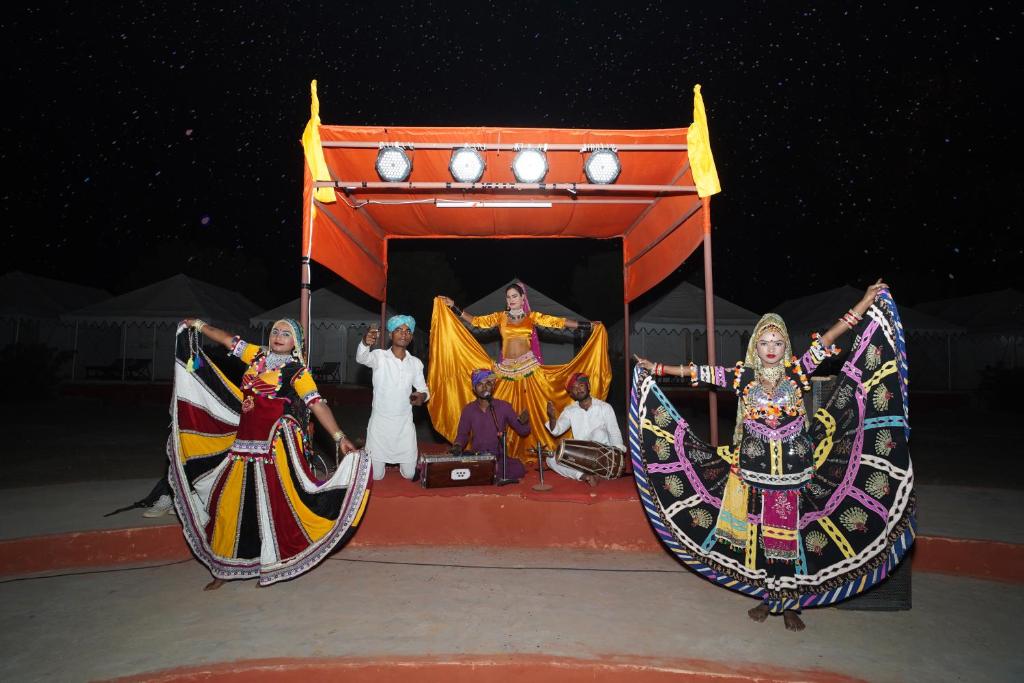 Hosté ubytování Royal Adventure Jaisalmer Resort