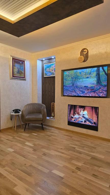 TV a/nebo společenská místnost v ubytování Hotel Mažijanik