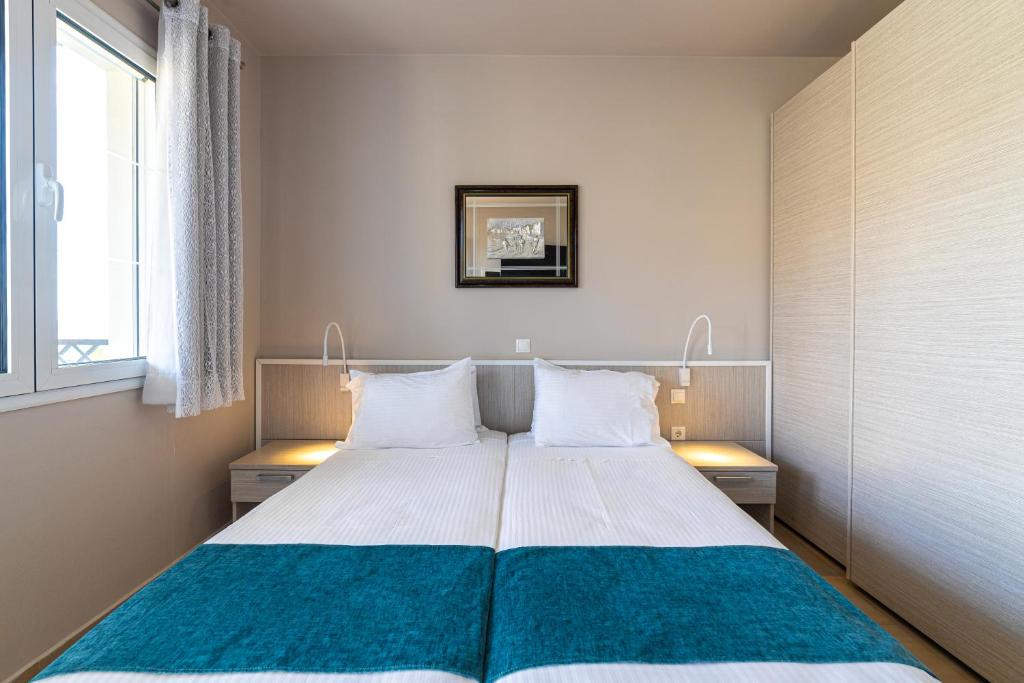 Haraki Village - Studio Standard Con Pacchetto Auto (2 Adulti)