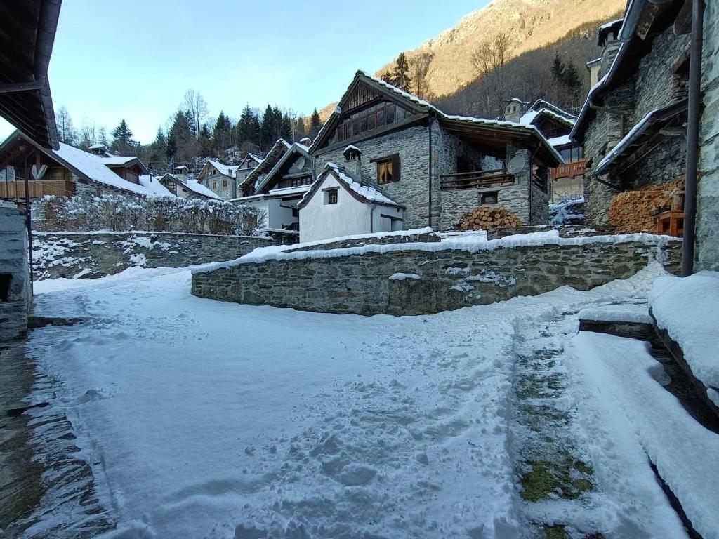 Chalet Casa dei Nonni að vetri til