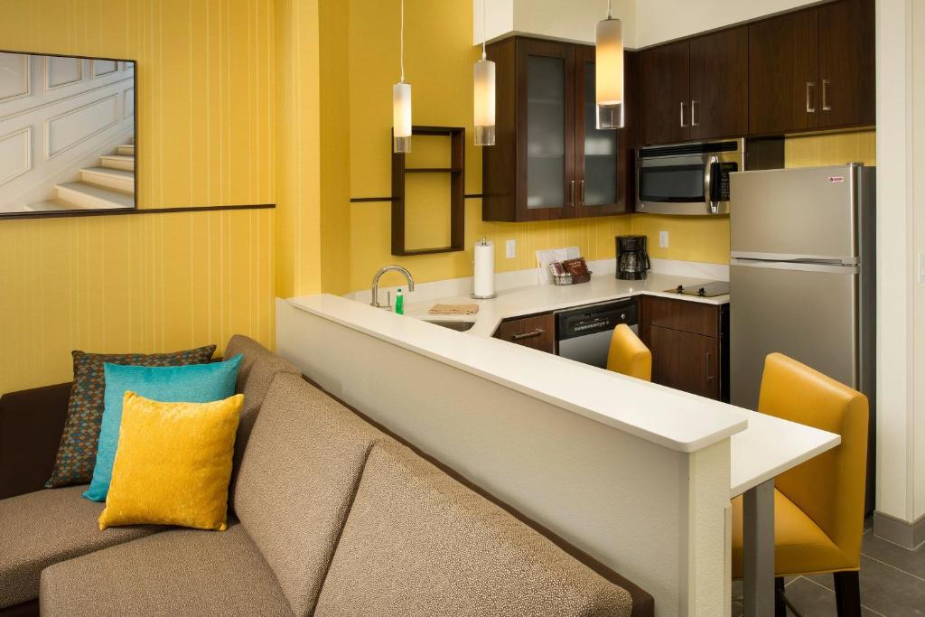 Kuchyň nebo kuchyňský kout v ubytování Residence Inn by Marriott Tyler