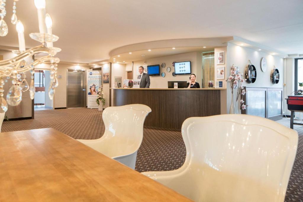 Kuchyň nebo kuchyňský kout v ubytování Best Western Smart Hotel