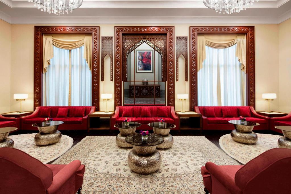 Posezení v ubytování Ajman Saray, a Luxury Collection Resort, Ajman