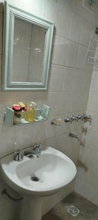 Habitación con baño para dos personas