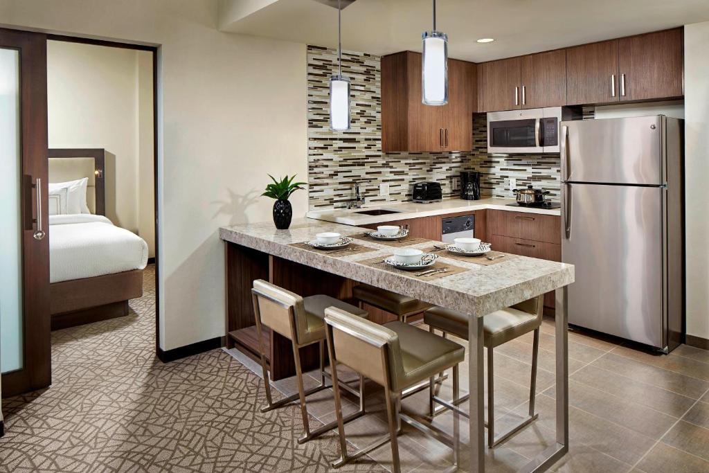 Residence Inn by Marriott at Anaheim Resort/Convention Center photo