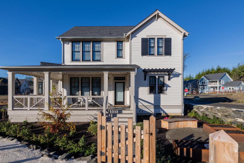 Holiday House by Seabrook Hospitality, Pacific Beach (updated prices 2026)